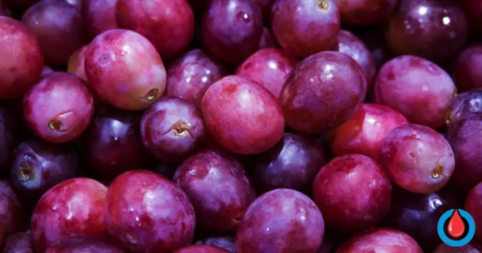The Right Way to Eat Grapes for Each Type of Diabetes