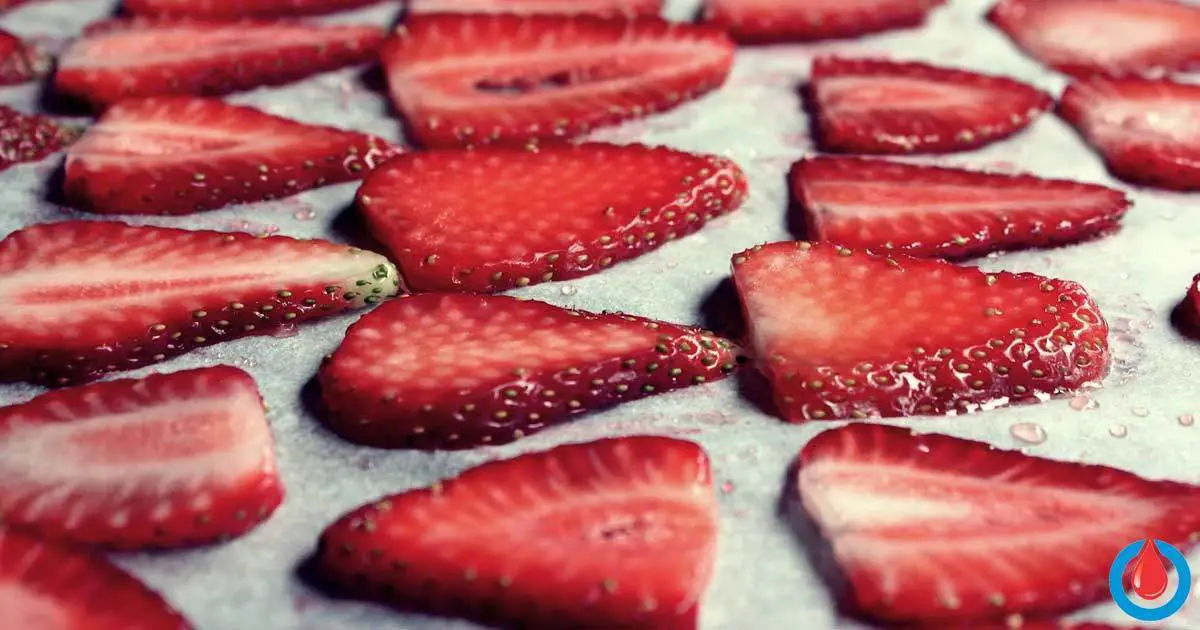 How to Make Homemade Strawberry Chips to Lose Weight and Prevent Type 2 Diabetes