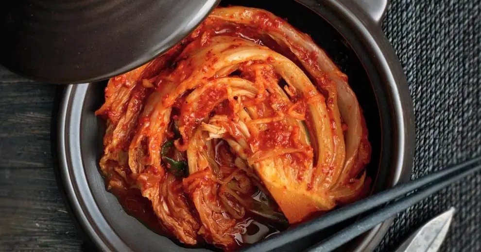 5 Incredible Benefits of Eating Kimchi You Probably Didn't Know
